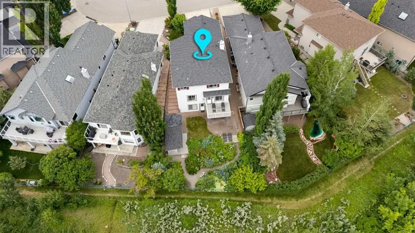 32 Valley Crest Gardens NW, Calgary, Alberta T3B5W8