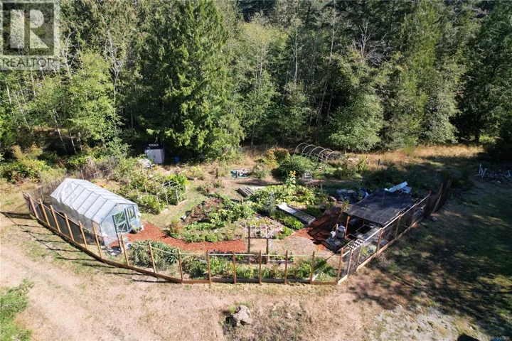 1040 Conville Rd, Gabriola Island, British Columbia V0R1X2