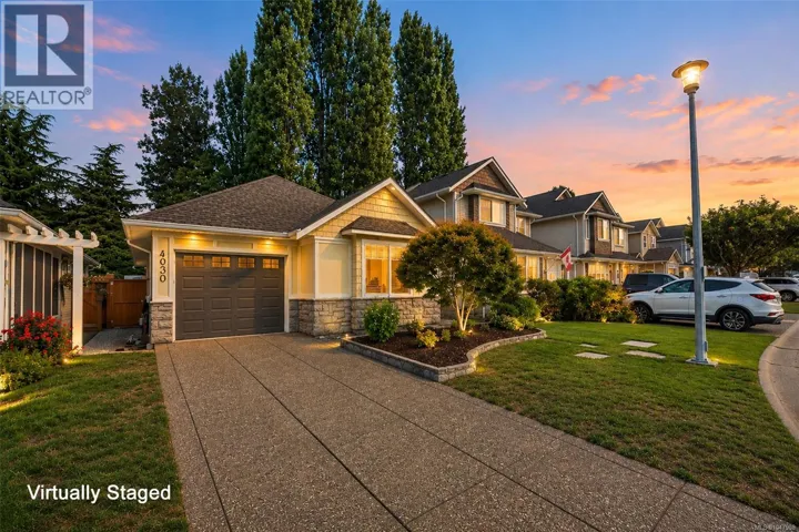4030 Willowbrook Pl, Saanich, British Columbia V8Z7W9