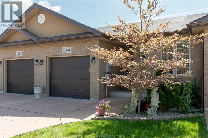 11123 SNOWCREST STREET, Windsor, Ontario N8F1M2