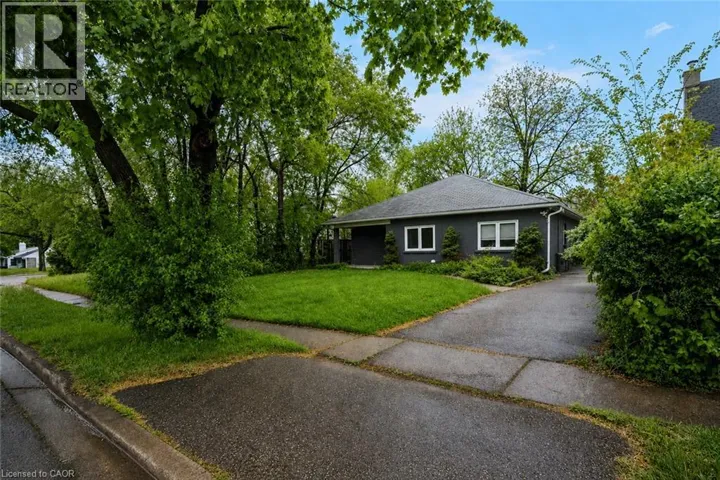 16 WOODWARD Avenue, Brampton, Ontario L6V1K1