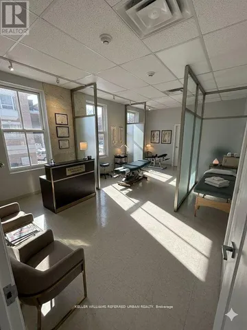 202 - 10132 YONGE STREET, Richmond Hill (Mill Pond), Ontario L4C1T6
