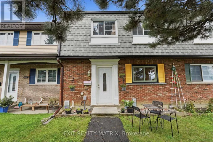 3 - 1661 HERON ROAD, Ottawa, Ontario K1V6A3