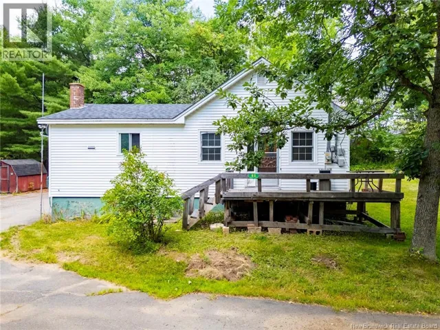 82 Chestnut Drive, Minto, New Brunswick E4B3L5
