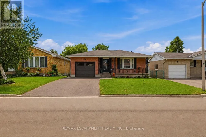 58 VANIER PLACE, St. Thomas, Ontario N5R5S6