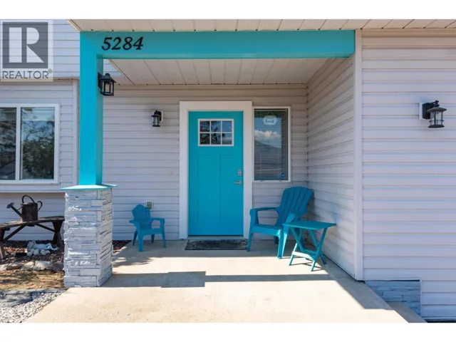 5284 Clarence Road, Peachland, British Columbia V0H1X2