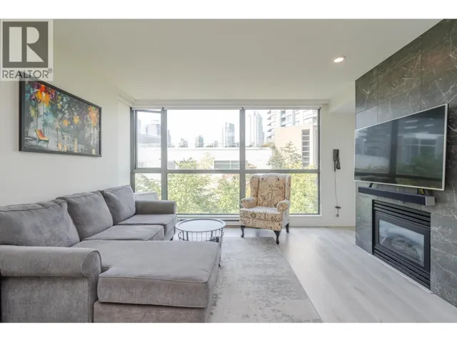 602 4888 HAZEL STREET, Burnaby, British Columbia V5H4T4