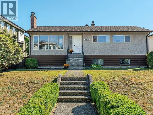 6258 BERWICK STREET, Burnaby, British Columbia V5H1W2