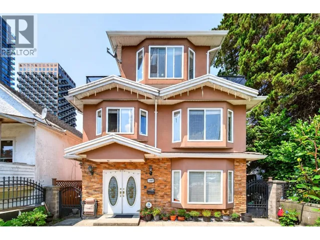 5009 PAYNE STREET, Vancouver, British Columbia V5R4J5