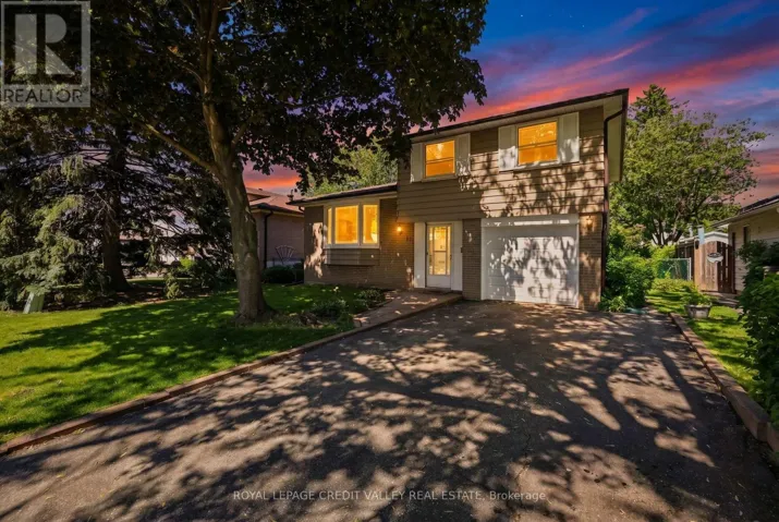 32 FARMINGTON DRIVE, Brampton (Brampton East), Ontario L6W2V2