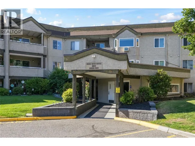 3842 Gordon Drive Unit# 234, Kelowna, British Columbia V1W3G5