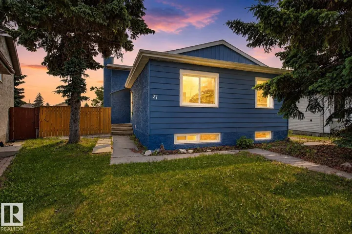 27 KINISKI CR NW, Edmonton, Alberta T6L5E3