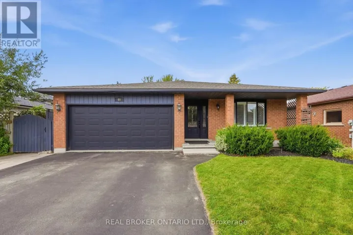 60 EBYDALE DRIVE, Kitchener, Ontario N2A3N8