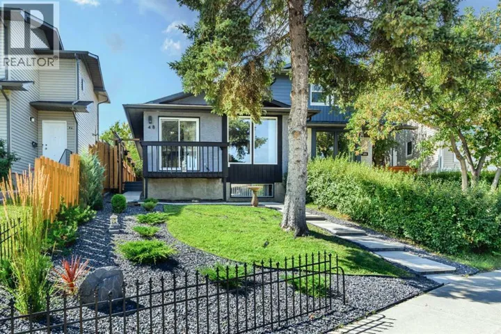 48 Bermuda Court NW, Calgary, Alberta T3K1H3