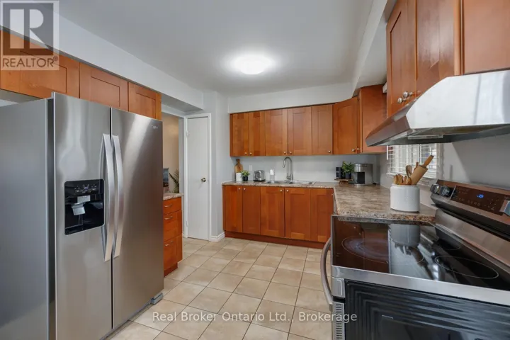 30 - 220 ORMOND DRIVE, Oshawa (Samac), Ontario L1G6T5