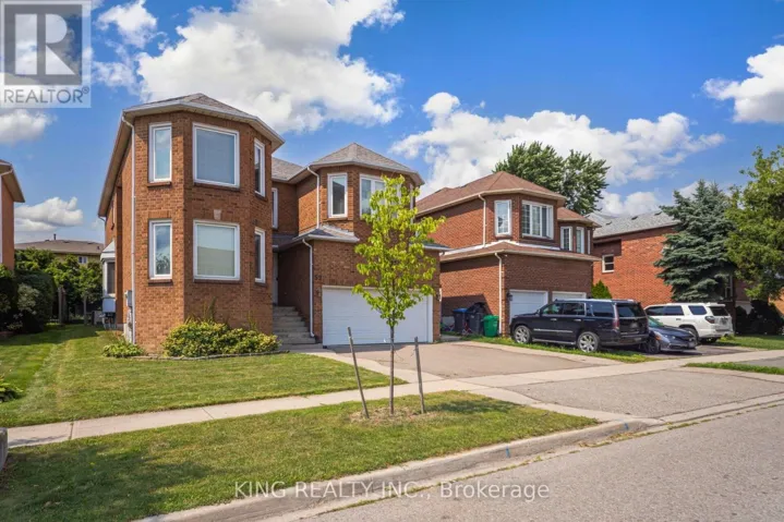 52 LEEWARD DRIVE, Brampton (Westgate), Ontario L6S5V8