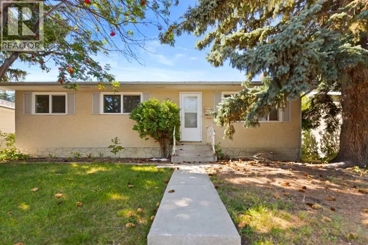 7203 8 Street NW, Calgary, Alberta T2K1G2