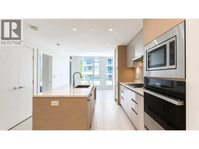 405 3538 SAWMILL CRESCENT, Vancouver, British Columbia V5S0J8