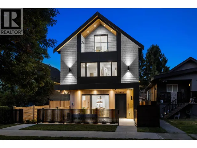 1 2435 NAPIER STREET, Vancouver, British Columbia V5K2W2
