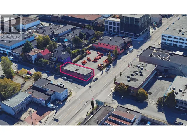 706 CLARK DRIVE, Vancouver, British Columbia V5L3J1