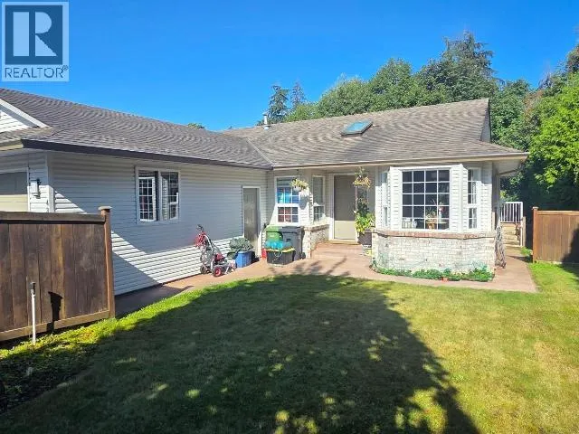 4865 HARVIE AVE, Powell River, British Columbia V8A5R6
