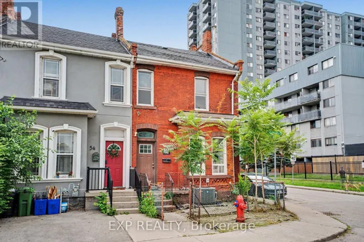 52 CATHCART STREET, Hamilton (Beasley), Ontario L8R1M5