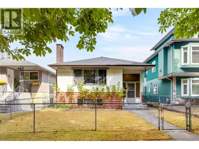 2175 WAVERLEY AVENUE, Vancouver, British Columbia V5P1R4