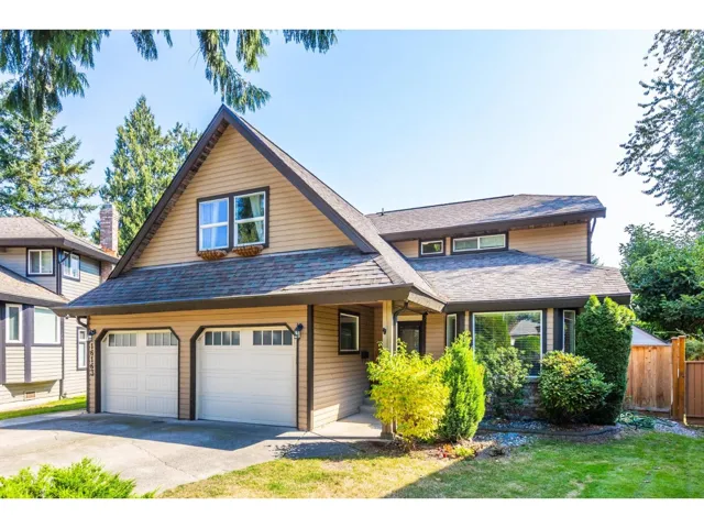 16163 BROOKSIDE GROVE, Surrey, British Columbia V4N1S8