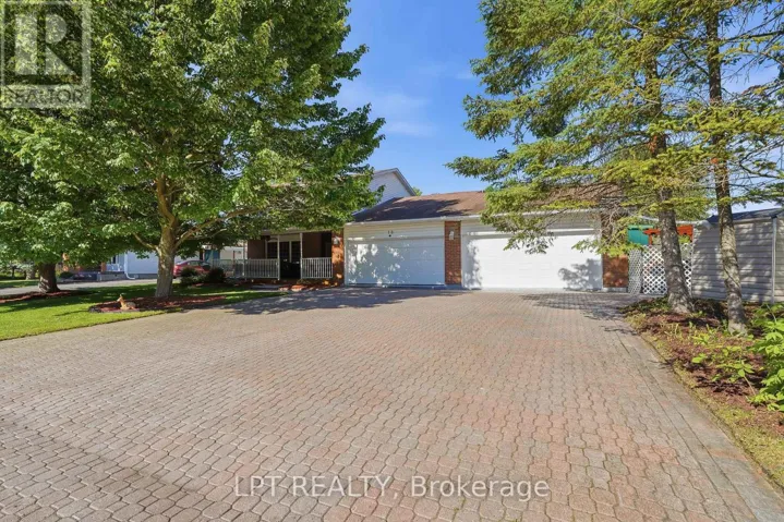 18 LOUISE CRESCENT, Russell, Ontario K0A1W0