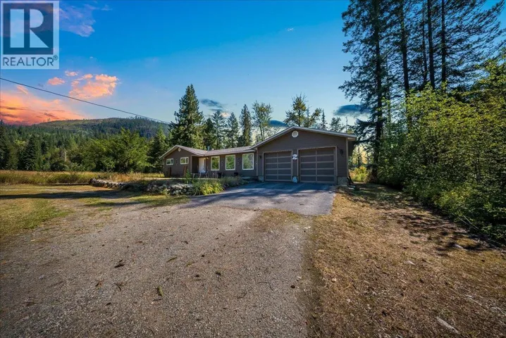 317 Rose Road, Salmo, British Columbia V0G1Z0