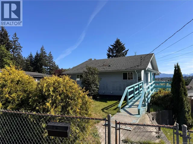 349 Rockland Rd, Campbell River, British Columbia V9W1N7