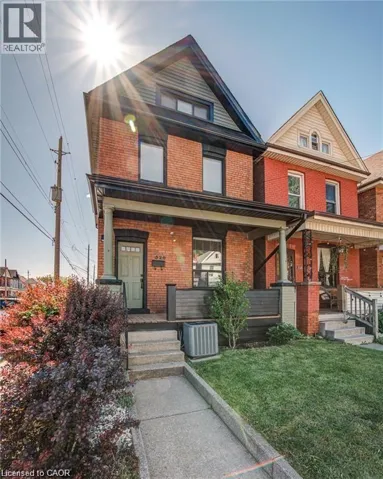 520 HUGHSON Street N, Hamilton, Ontario L8L4N7