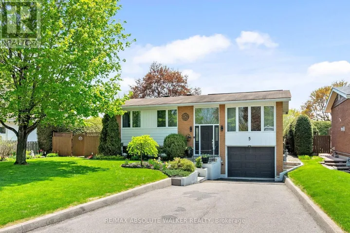 5 WEST HERRINGTON COURT, Ottawa, Ontario K2H6B9