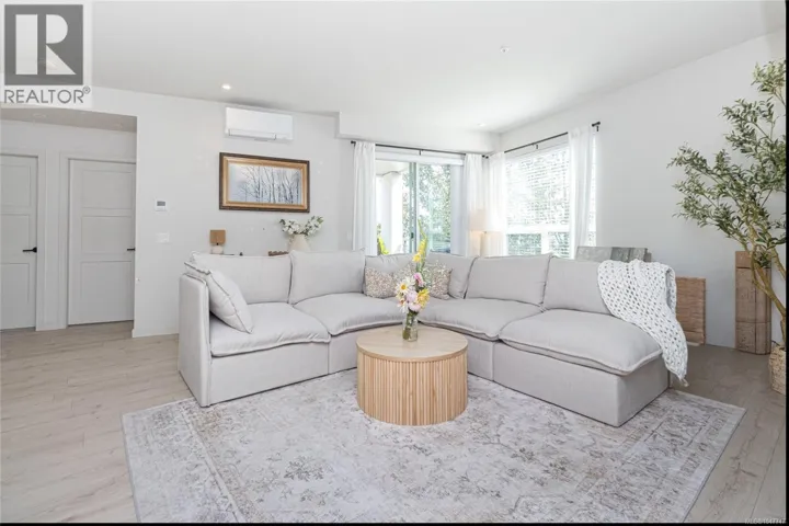 401 958 Pharoah Mews, Langford, British Columbia V9B7A1