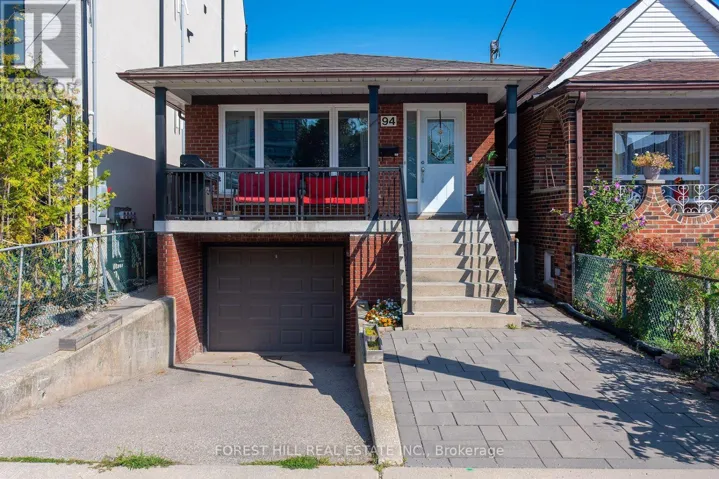 94 BELGRAVIA AVENUE, Toronto (Briar Hill-Belgravia), Ontario M6E2M5