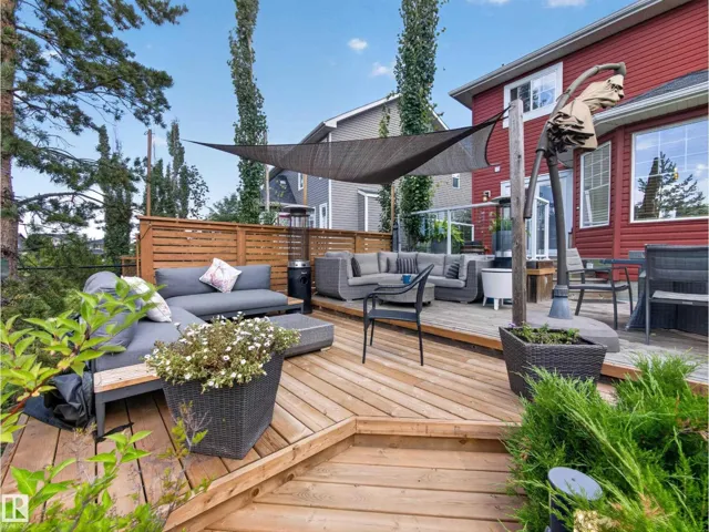 1223 APPLETON CL, Sherwood Park, Alberta T8H0G5
