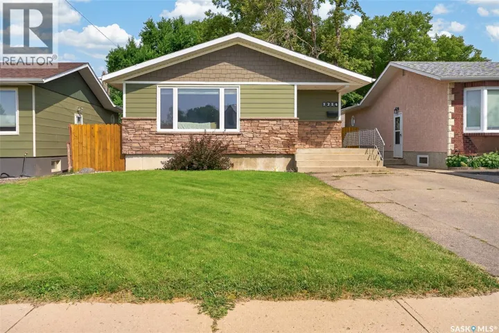 1214 Grandview STREET W, Moose Jaw, Saskatchewan S6H5M2