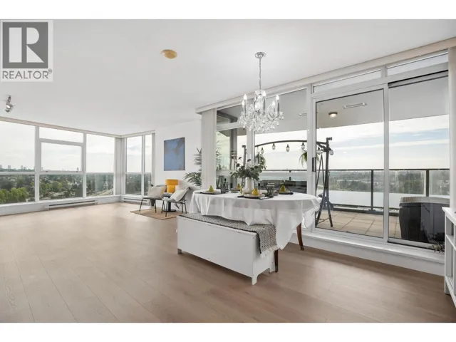 2602 2225 HOLDOM AVENUE, Burnaby, British Columbia V5B0A1