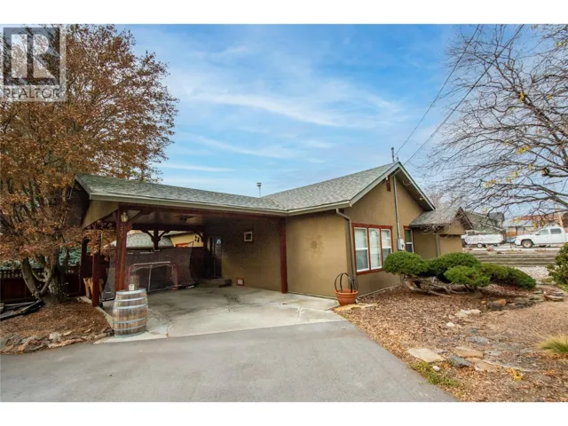 335 MIDDLE BENCH Road, Penticton, British Columbia V2A8S8