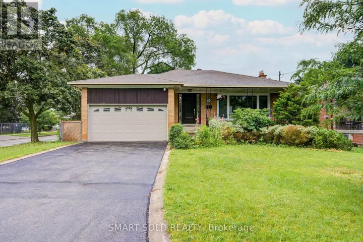 285 CHURCHILL AVENUE, Toronto (Willowdale West), Ontario M2R1E5