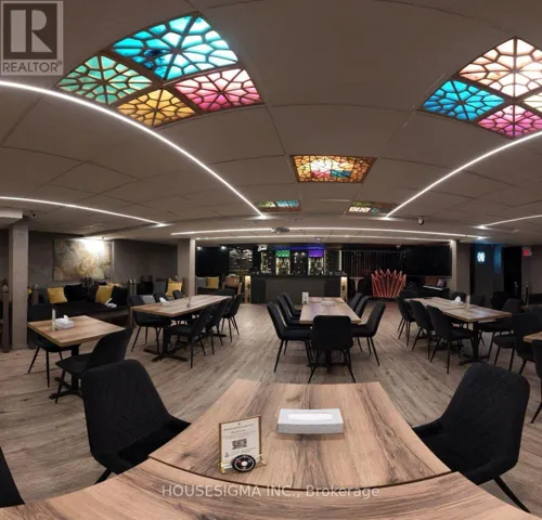 10165 YONGE STREET, Richmond Hill (Crosby), Ontario L4C1T5