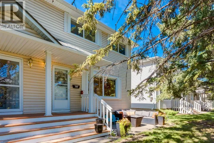 531 Killarney Glen Court SW, Calgary, Alberta T3E7H4