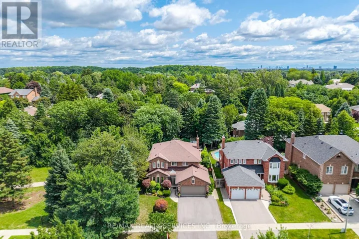 29 CHRISTIE DRIVE, Brampton (Snelgrove), Ontario L6Z3J5