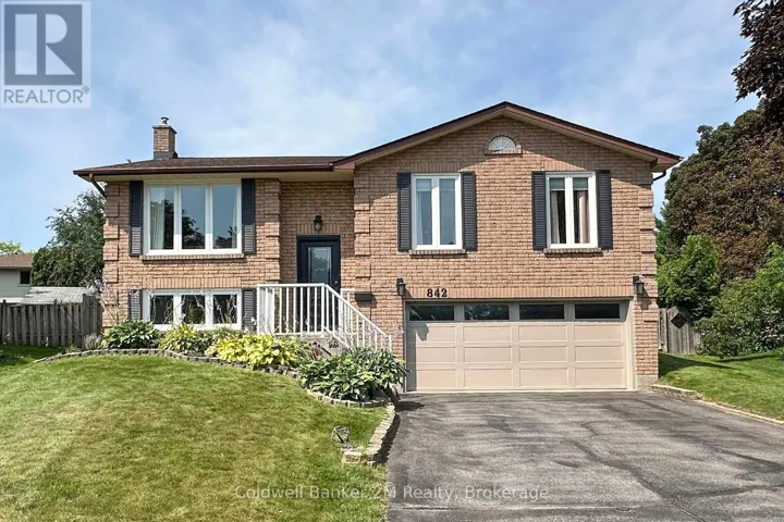842 SAINT ANNE COURT, Oshawa (Northglen), Ontario L1J7N1