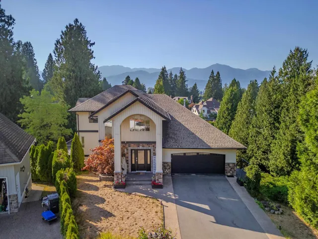 10132 KENSWOOD DRIVE, Little Mountain, Chilliwack, British Columbia V2P7N4