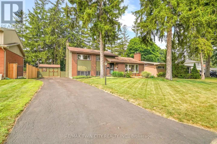 10 BRIER CRESCENT, Brantford, Ontario N3R3M6