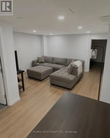 LOWER - 41 WESTROYAL ROAD, Toronto (Kingsview Village-The Westway), Ontario M9P2C4