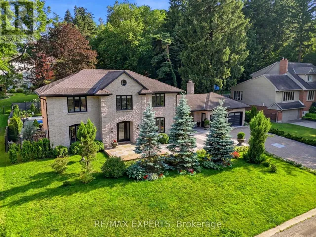 28 STONEGATE DRIVE, Hamilton (Ancaster), Ontario L9G3R7