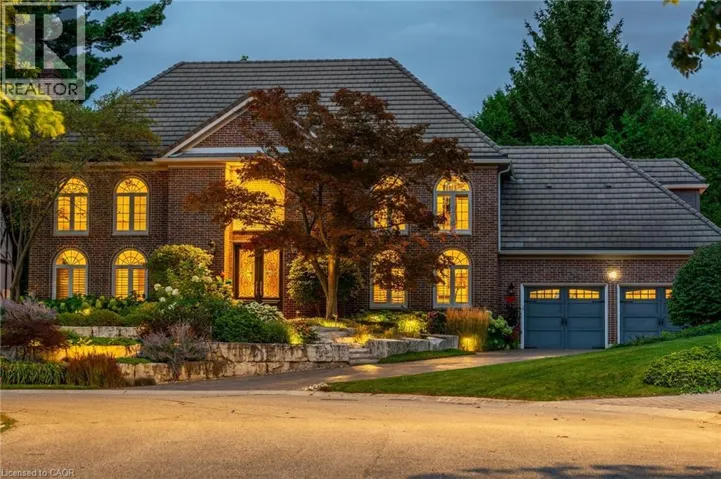 45 PEPPERTREE Crescent, Ancaster, Ontario L9G4L8