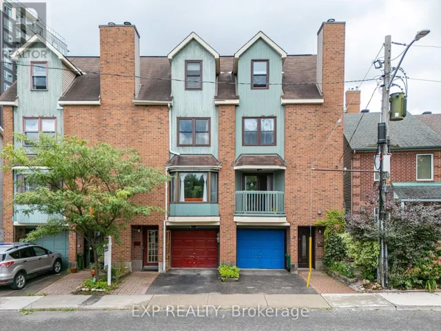 8 MACLEAN STREET, Ottawa, Ontario K1S3E9